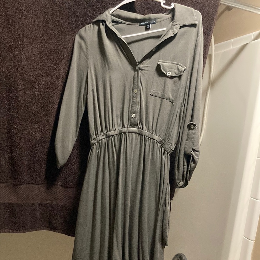 Lovely olive green shirt dress WITH POCKETS!
